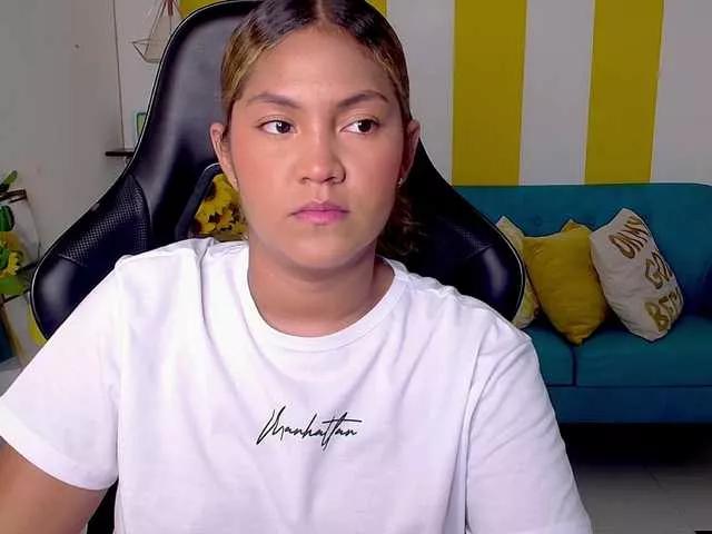 Offline cristalwar on BongaCams