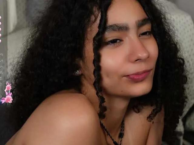 Offline curlysexi on BongaCams