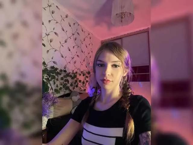 Freechat CutieDollBC on BongaCams