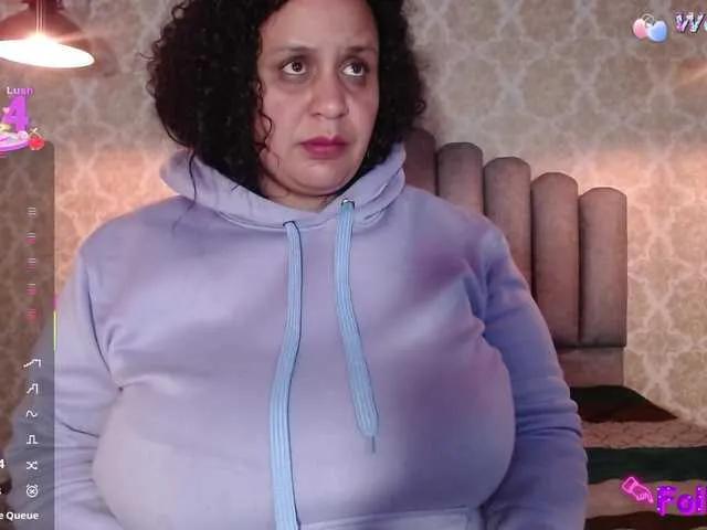 Freechat Danielaa-a on BongaCams