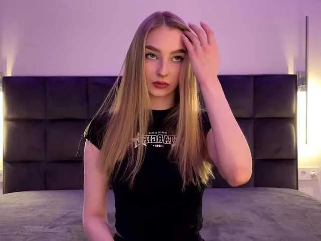 Freechat DiamondLily on BongaCams