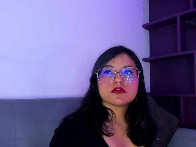 Freechat DollyWood- on BongaCams