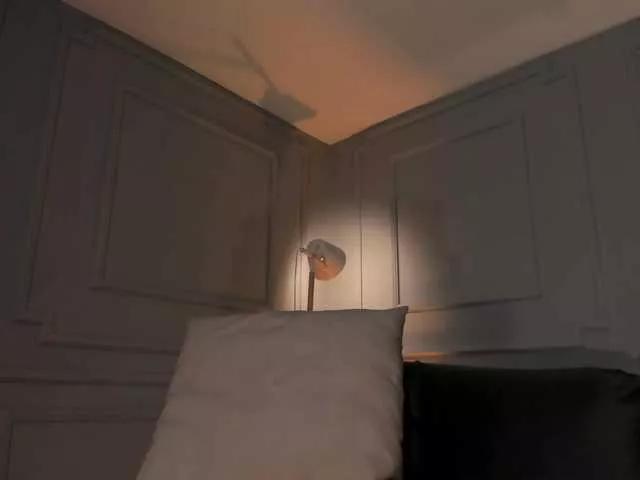 Freechat DominiqueVega on BongaCams