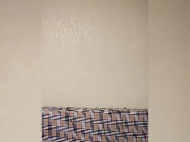 Offline Donut-red on BongaCams