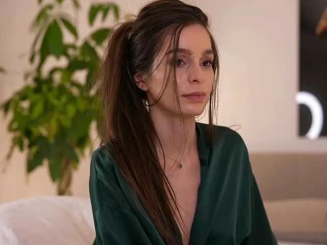 Offline DorisCream on BongaCams