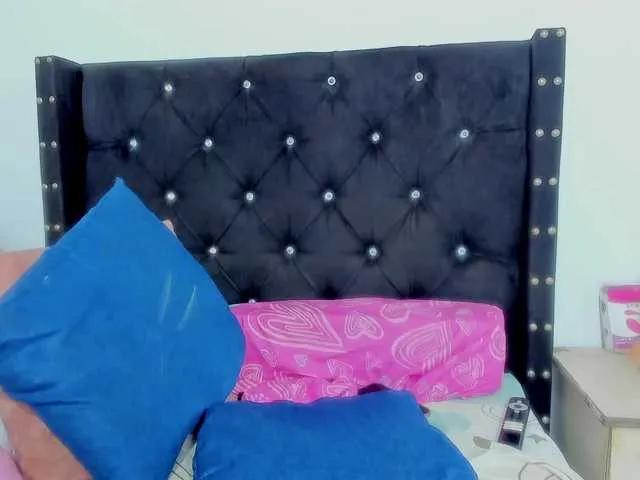 Offline EbonnyLatinx on BongaCams