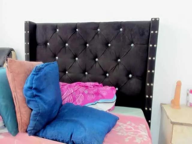 Offline EbonnyLatinx on BongaCams