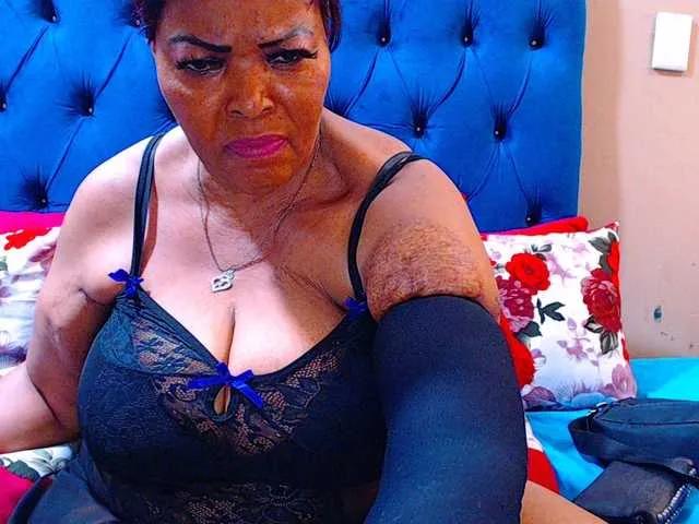 Offline Ebonycandy10 on BongaCams