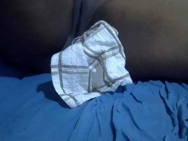 Offline Ebonymaya on BongaCams