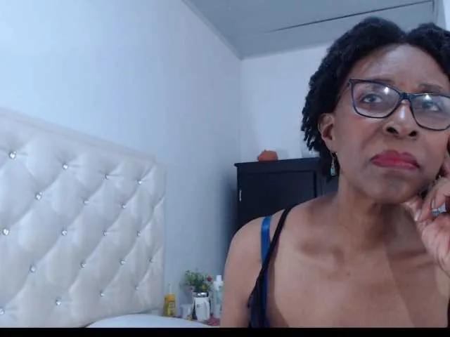 Offline ebonymilf on BongaCams
