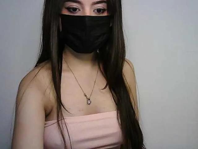 Offline ElenaV5 on BongaCams