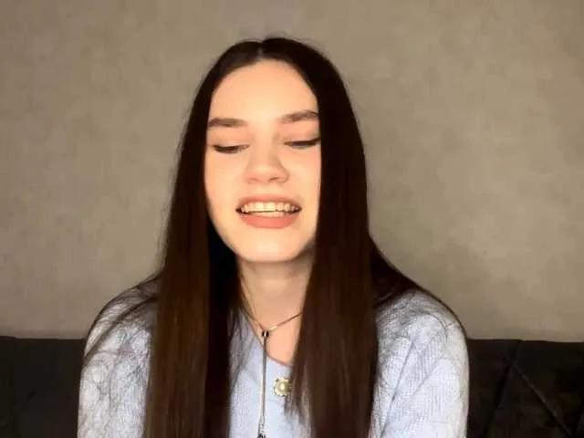 Offline ElinOroz on BongaCams