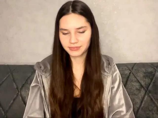 Offline ElinOroz on BongaCams