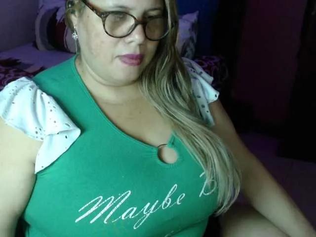 Offline ElizabethTaylor8 on BongaCams