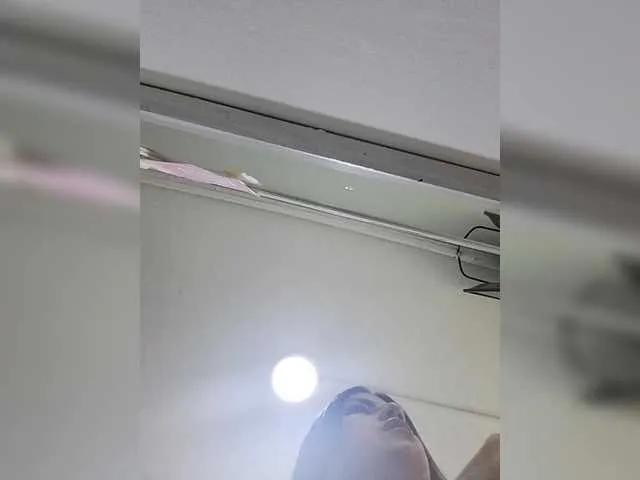 Freechat ElizHarper on BongaCams