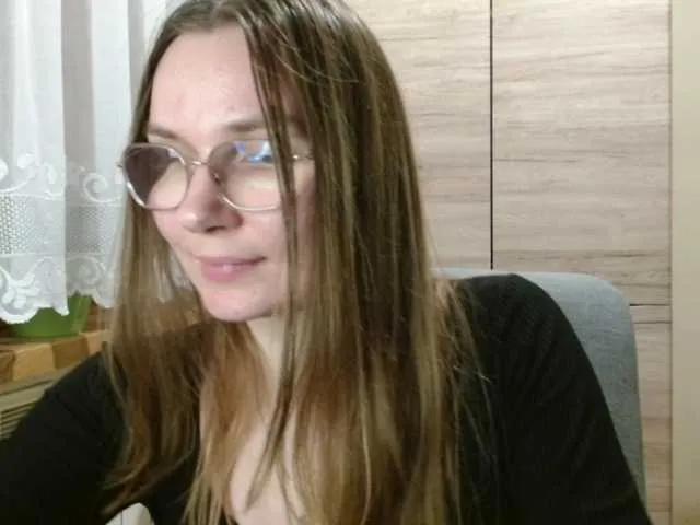 Offline Ellyxcute on BongaCams