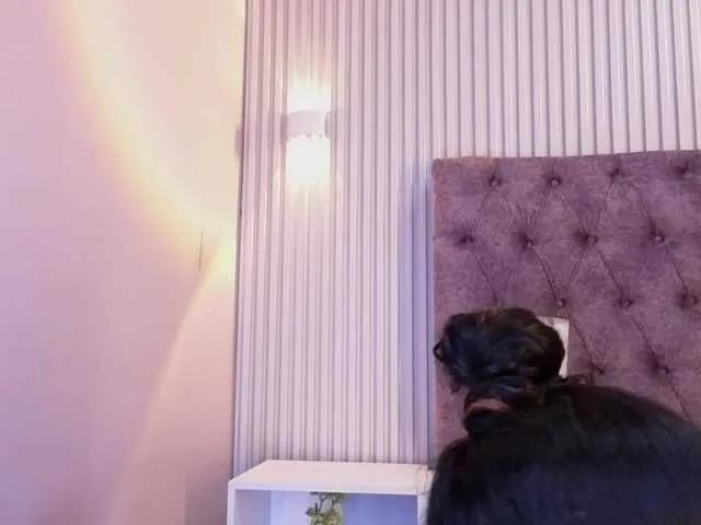 Freechat Emily-Foxyy on BongaCams