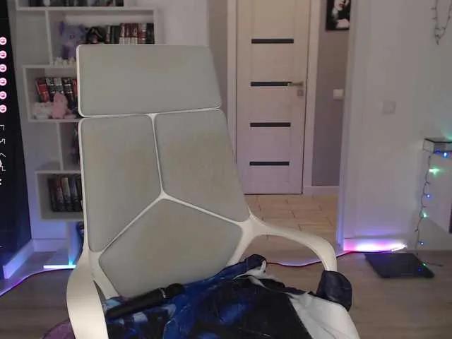 Offline EmmaBryan on BongaCams