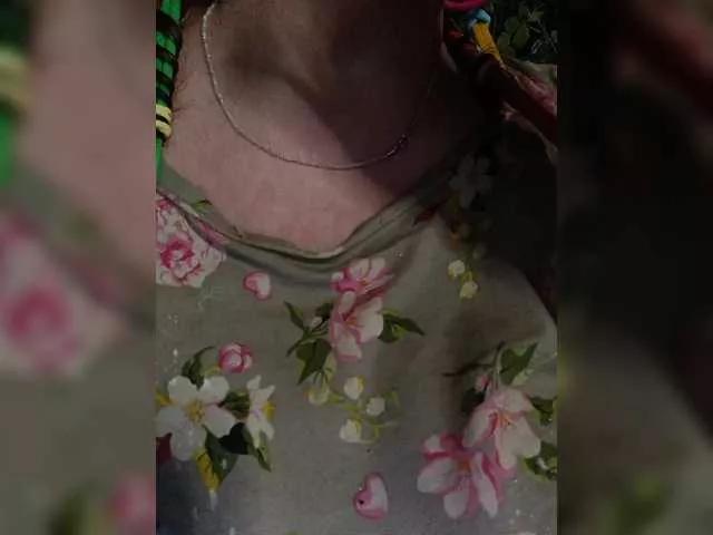 Offline EmpressLady on BongaCams