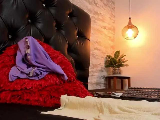 Freechat exotical-baby on BongaCams