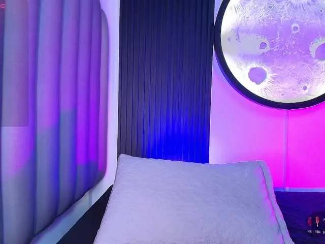 Offline Felicity111 on BongaCams