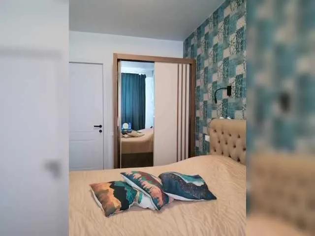 Offline Find-me2 on BongaCams