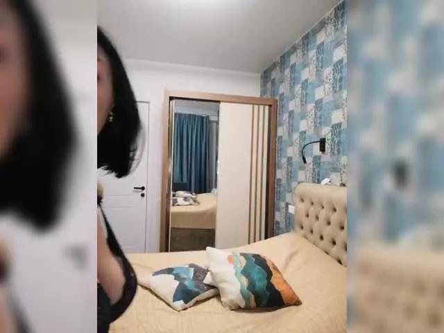 Offline Find-me2 on BongaCams