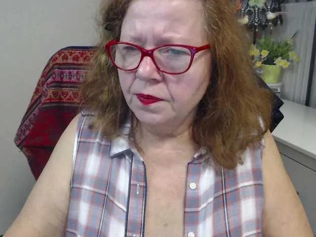 Freechat flirty-adele on BongaCams