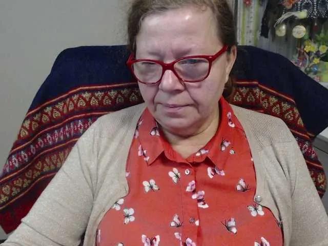 Freechat flirty-adele on BongaCams