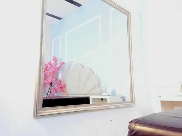 Offline GabyyJones on BongaCams