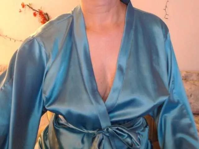 Offline goodSnowQueen on BongaCams