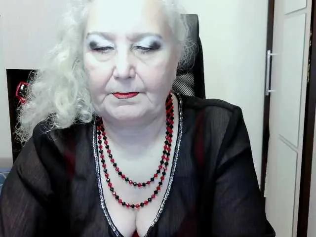 Offline grannywants on BongaCams