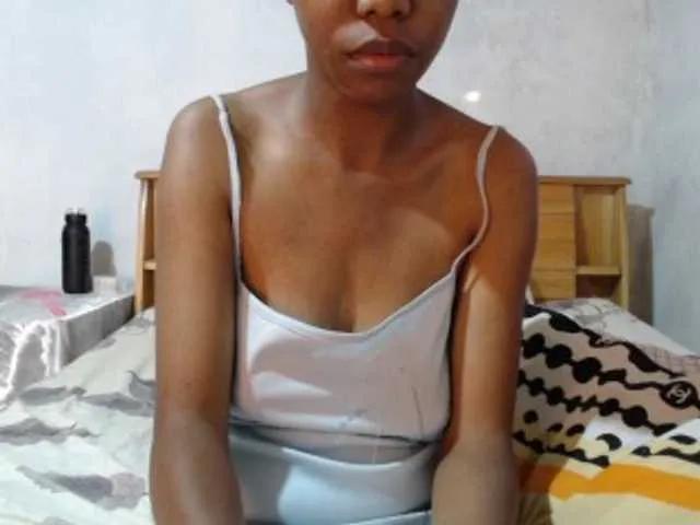 Freechat Hamour on BongaCams