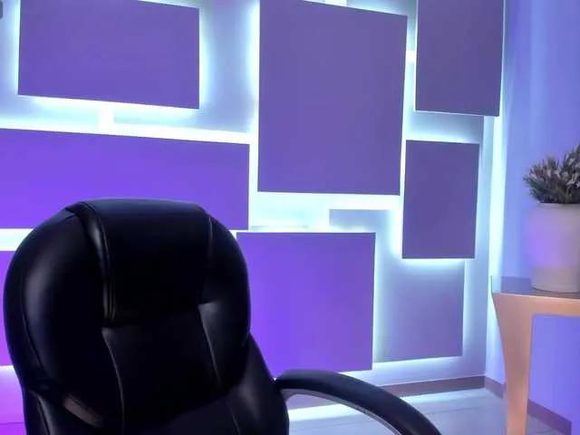 Offline HannahJames on BongaCams