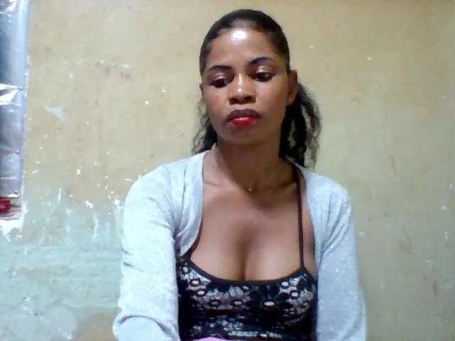 Offline Hanta11 on BongaCams