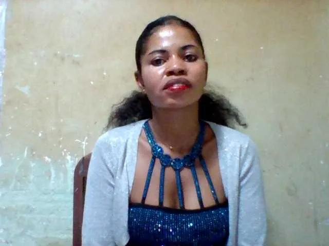 Offline Hanta11 on BongaCams