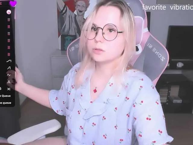 Offline hellfire-club on BongaCams