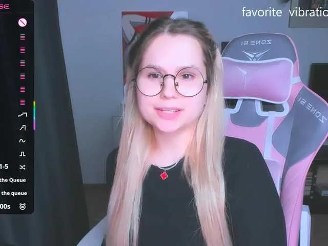 Offline hellfire-club on BongaCams