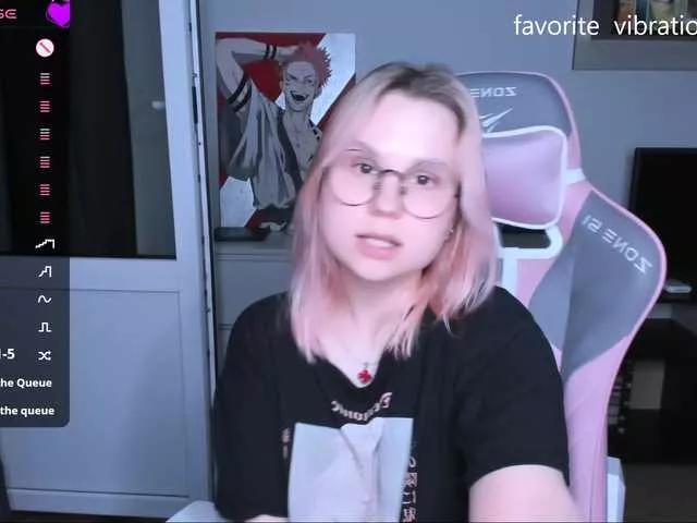 Offline hellfire-club on BongaCams