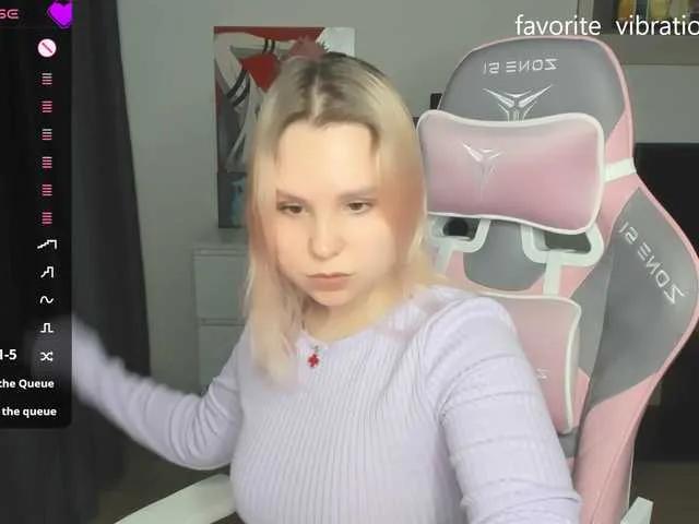 Offline hellfire-club on BongaCams