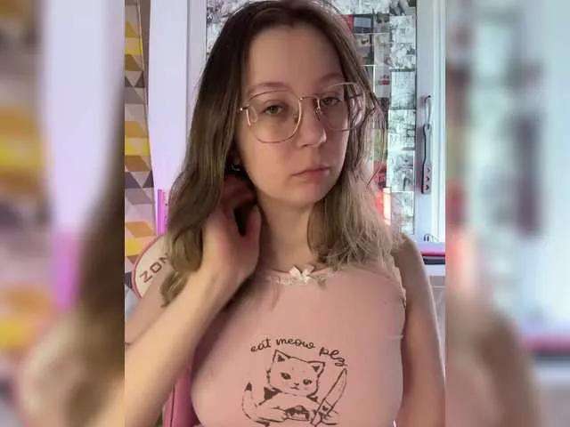 Offline henby-streams on BongaCams