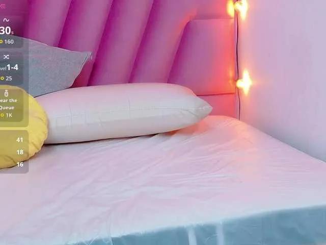 Offline horny18girl on BongaCams