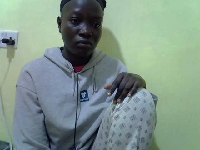 Offline Hornybee2 on BongaCams