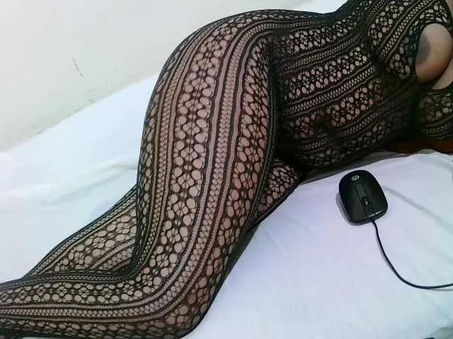 Offline hot-vishya on BongaCams