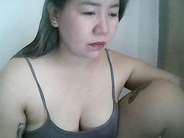 Offline Hotboobies19 on BongaCams