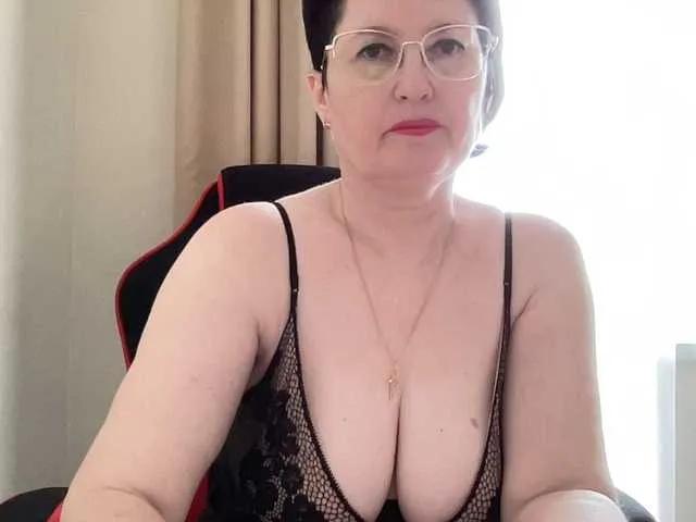 Offline HotMilfPussy on BongaCams