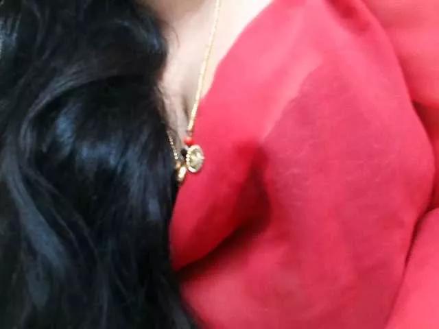 Offline hotpavitra on BongaCams