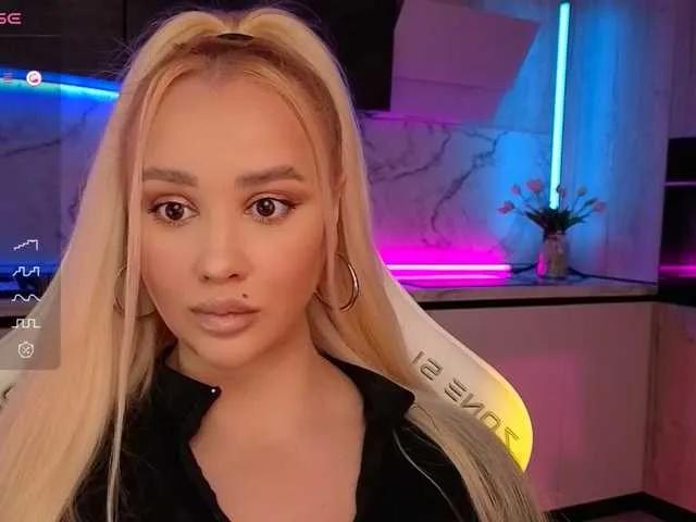 Offline In-your-fucking-mind on BongaCams