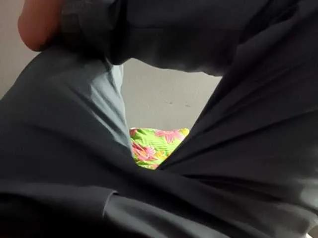 Offline Indiancollegeguys1 on BongaCams