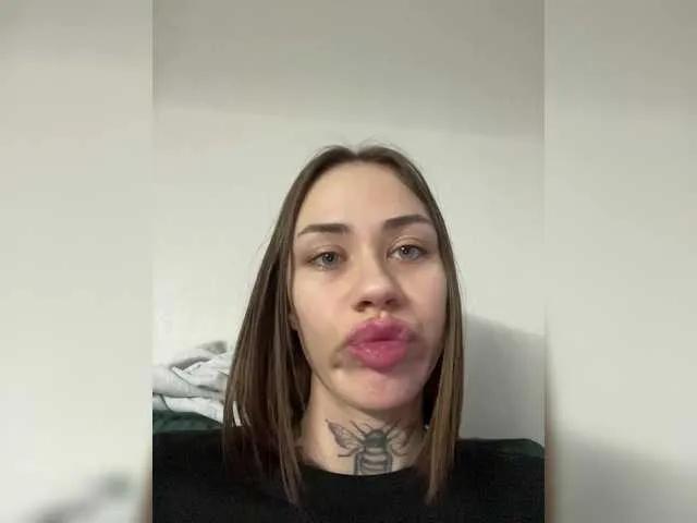 Offline IRAONIC on BongaCams